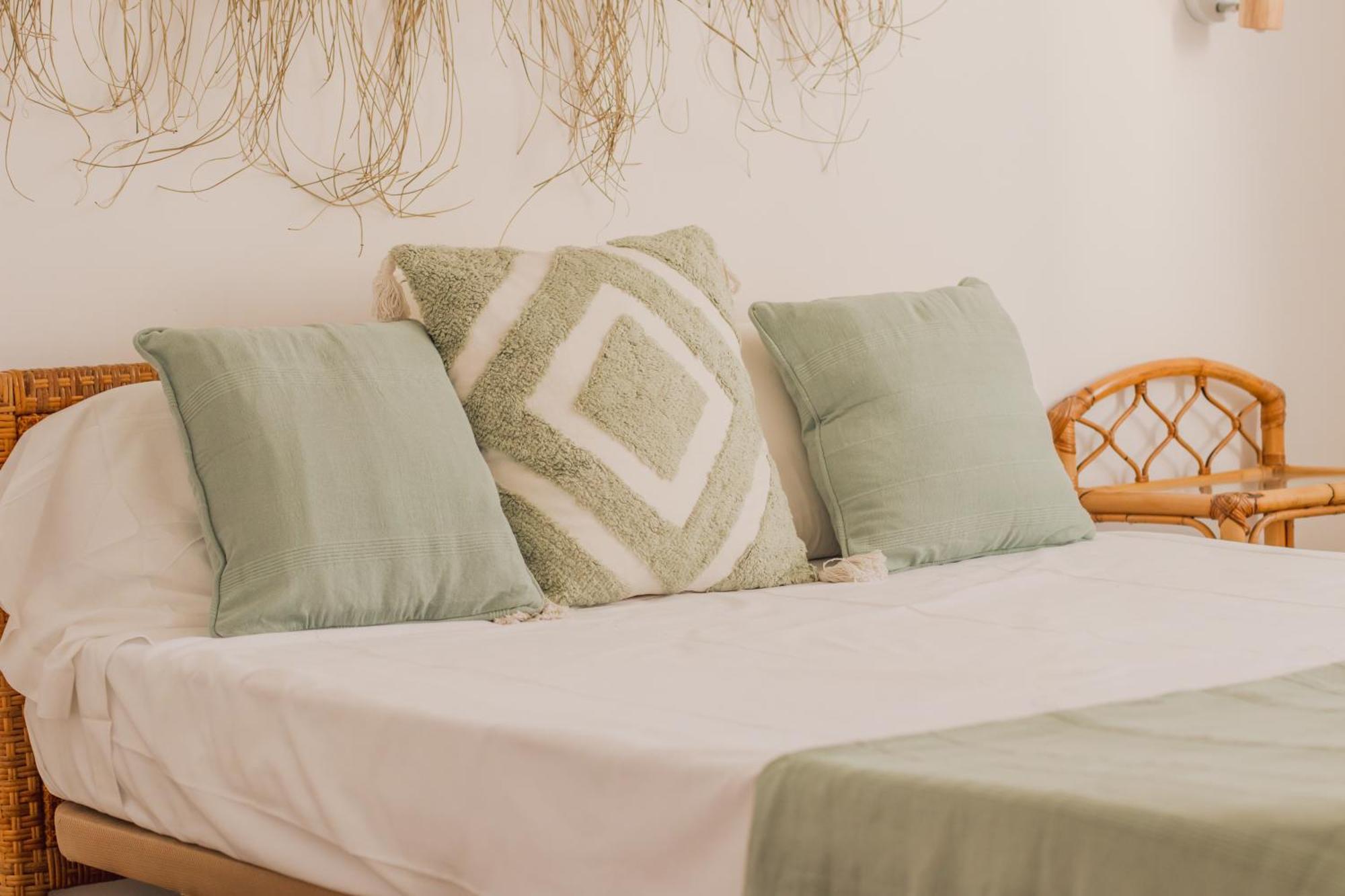 Apartamentos Sol Naixent ลาเมตยาเดมาร์ ภายนอก รูปภาพ